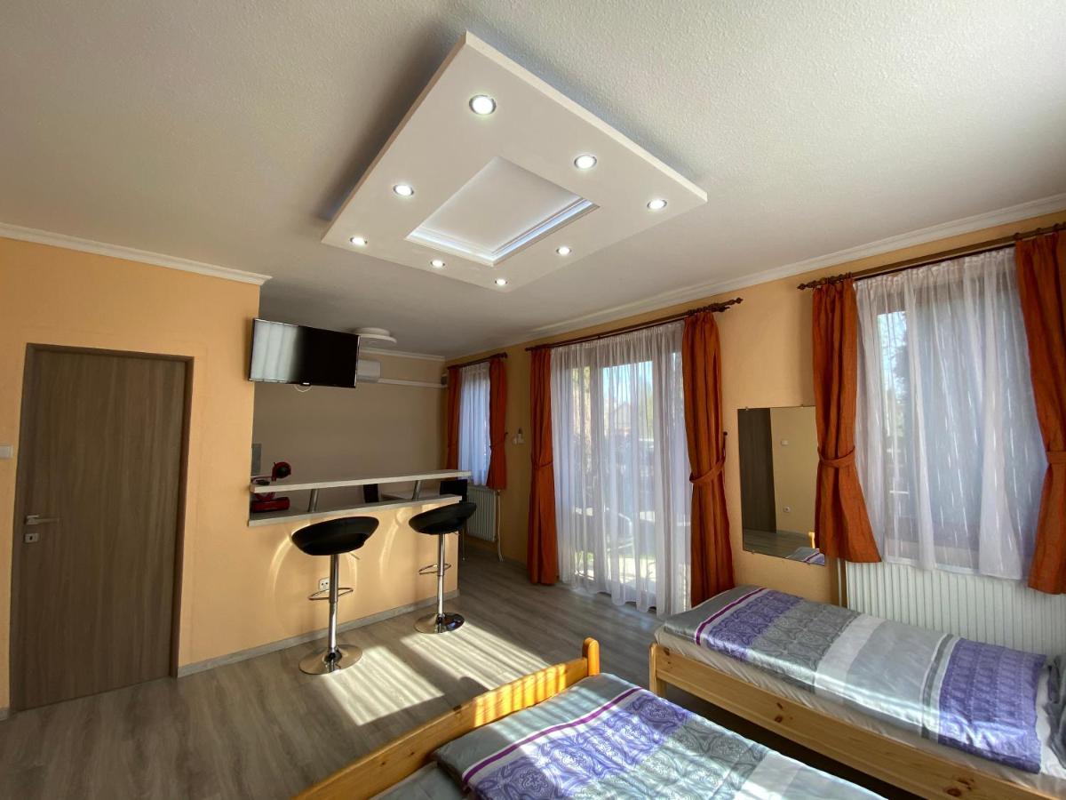 Millennium Lux Apartments Гайдусобосло Екстер'єр фото