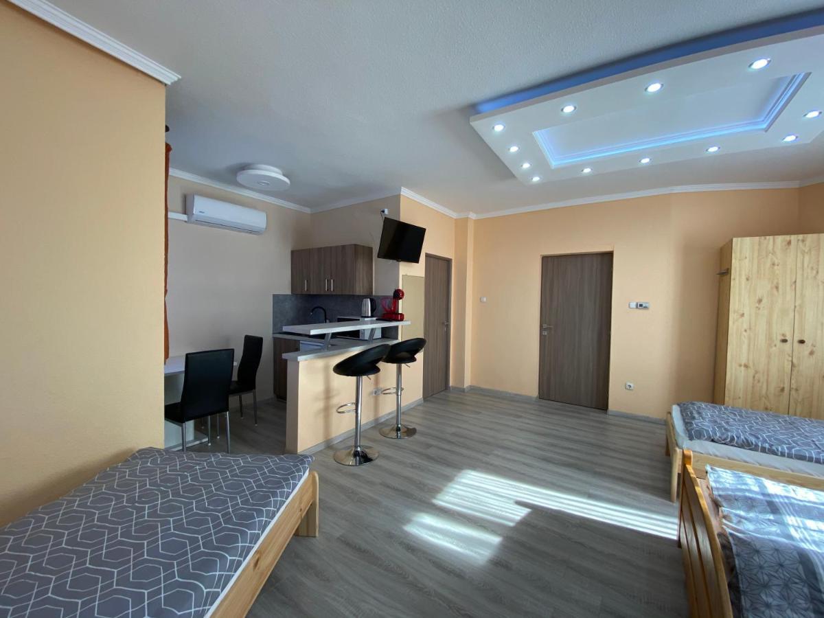 Millennium Lux Apartments Гайдусобосло Екстер'єр фото